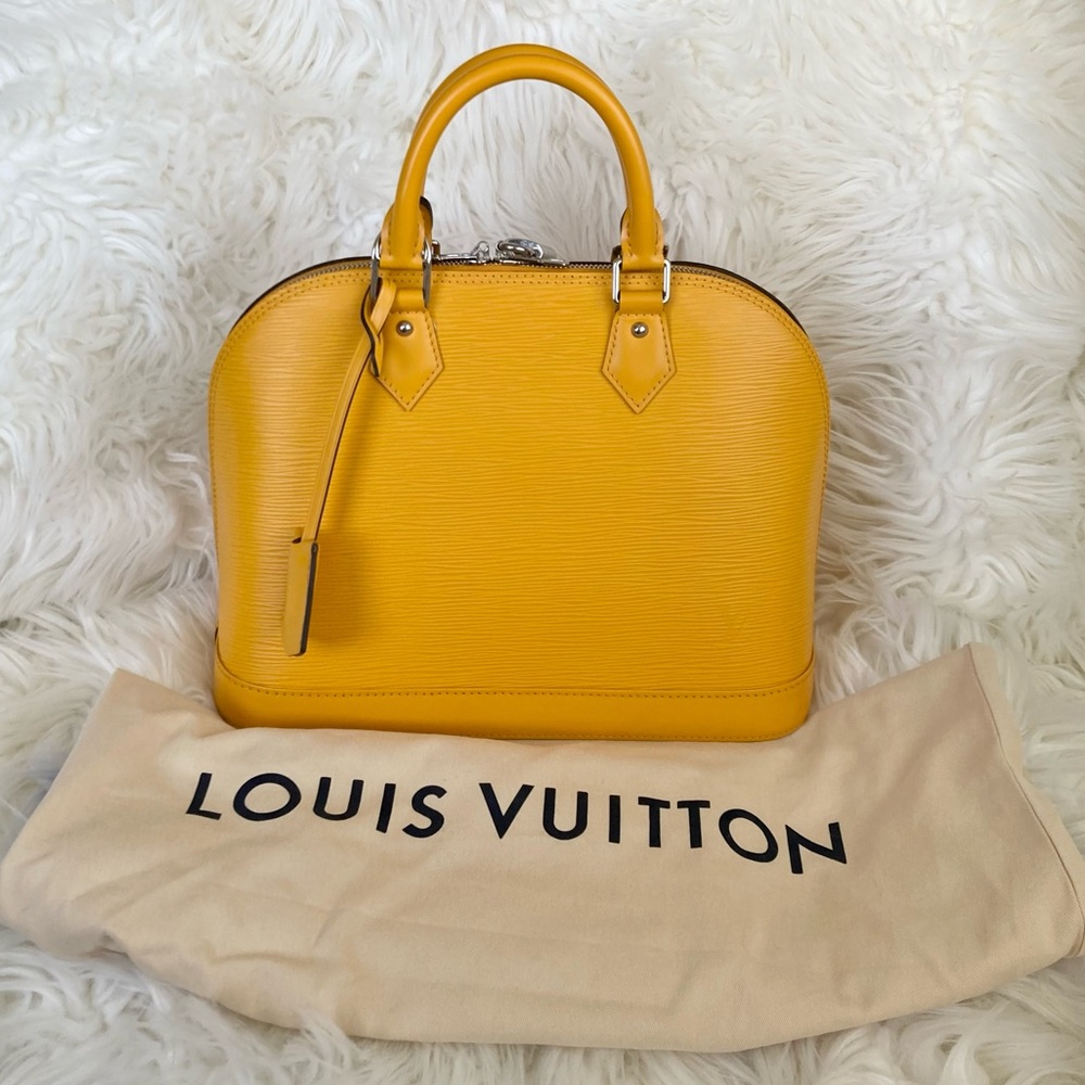 ππLouis Vuittonππ Epi Alma Mimosa Yellow - Picture 3 of 16